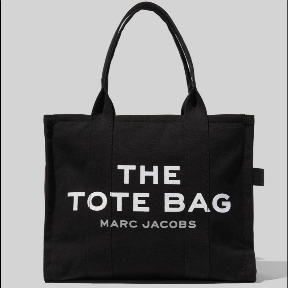 Marc Jacobs The Traveler Tote